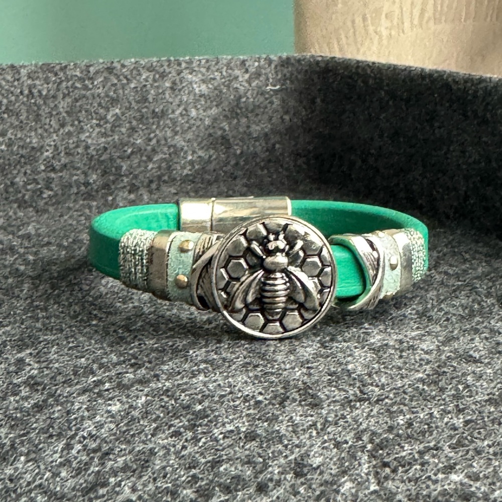Green and Silver Vintage Charm Bracelet